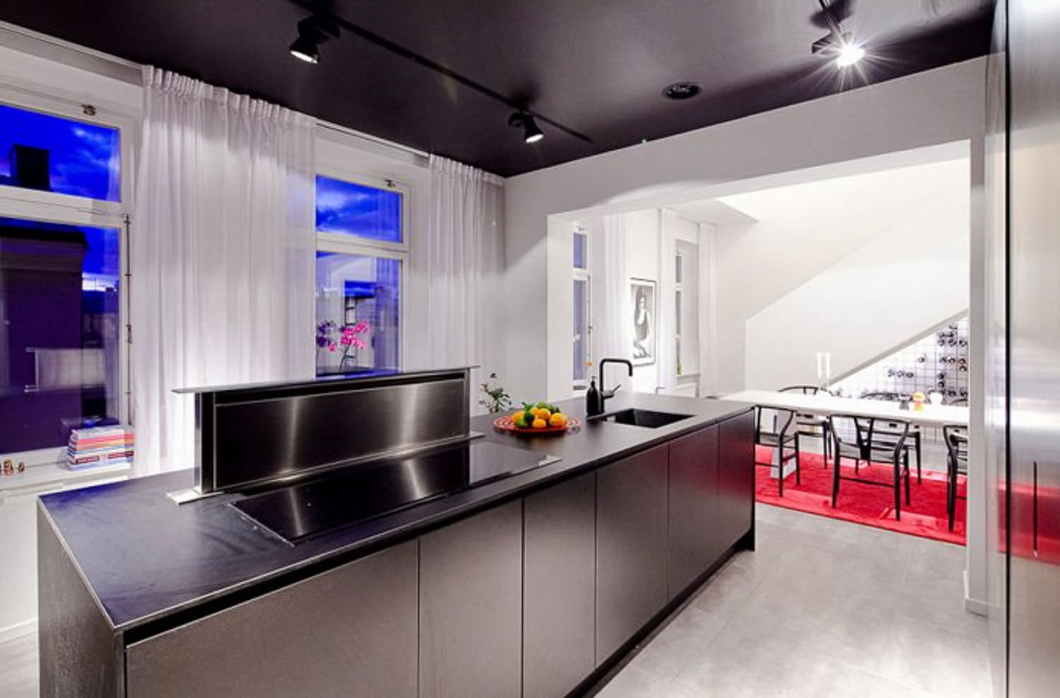 Дизайн штор на современной кухне или стильная нежность