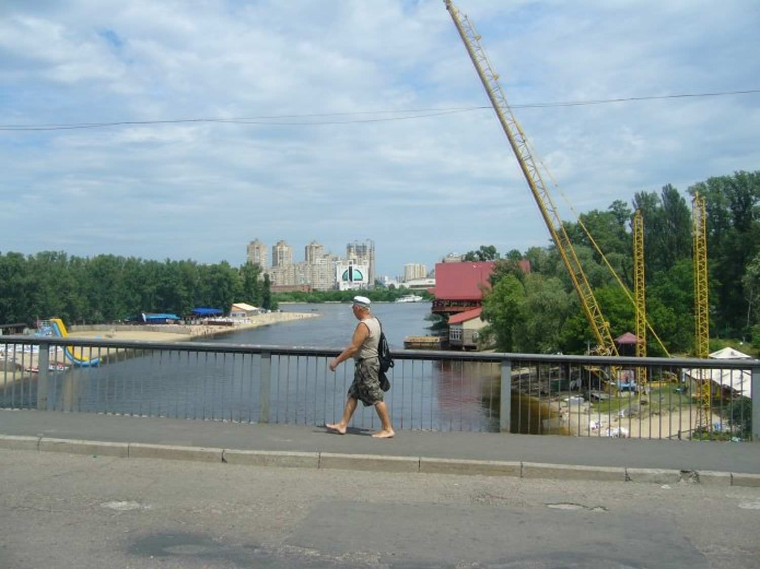 Мирный Киев летом 2010 года. Часть 1.