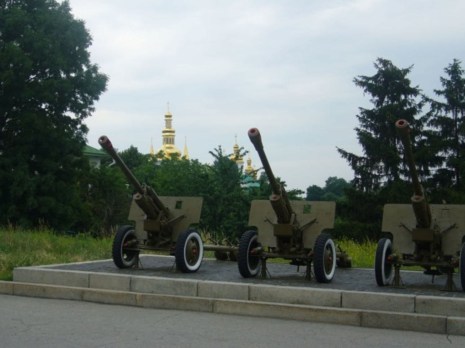 Мирный Киев летом 2010 года. Часть 2. Музей Великой Отечественной войны.
