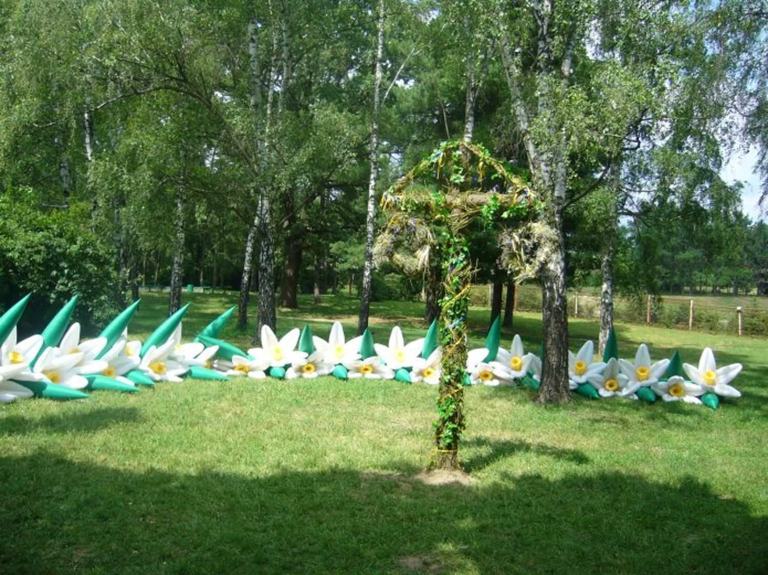 Мирный Киев летом 2010 года. Часть 7. Ландшафты и архитектура Ботанического сада.